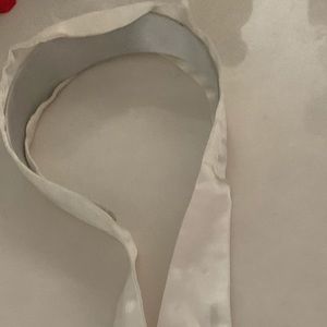 White headband 🤍🤍